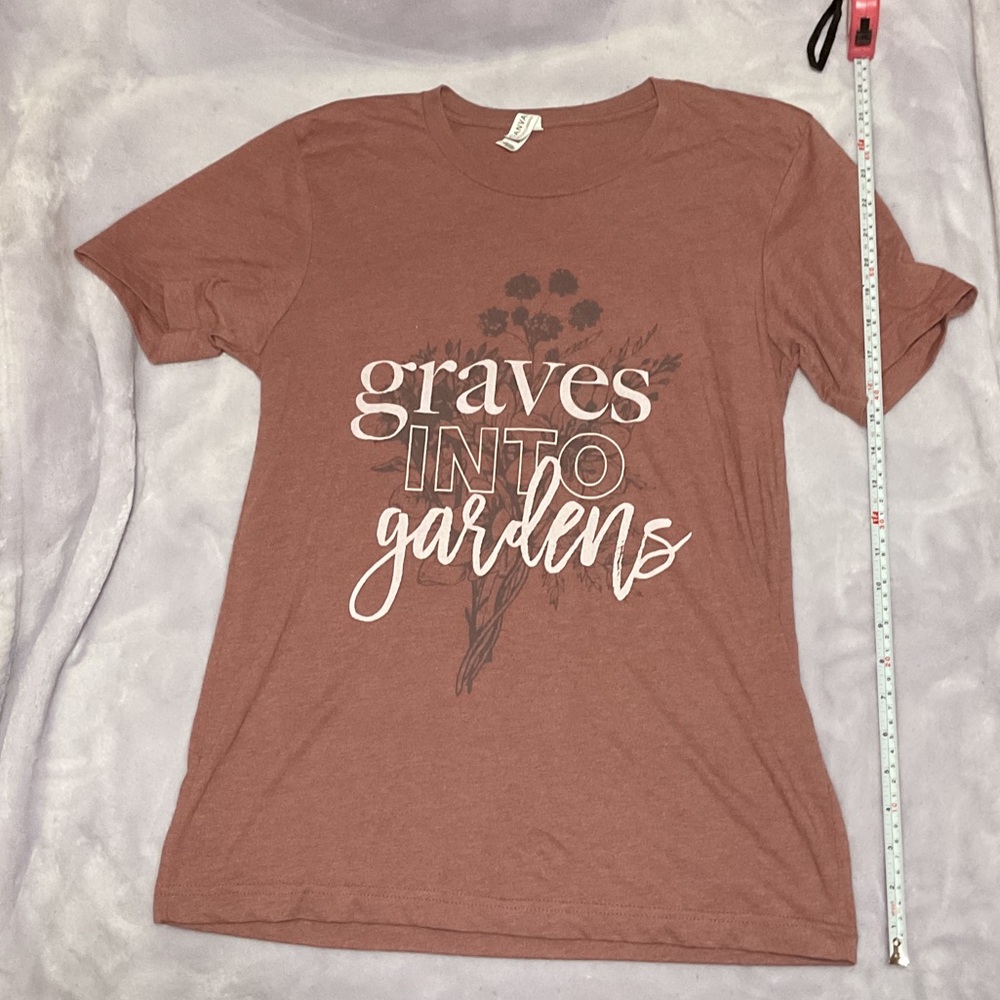 Women's Graphic Tee in Dusty Rose